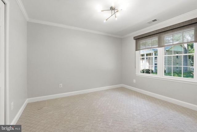 2638 OAKTON GLEN DR, Vienna, VA 22181