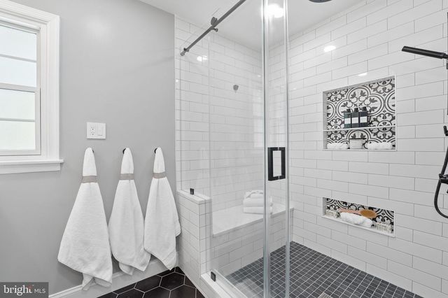 2638 OAKTON GLEN DR, Vienna, VA 22181