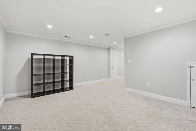 2638 OAKTON GLEN DR, Vienna, VA 22181