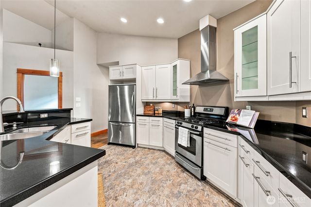 9693 Ronald Drive, Blaine, WA 98230