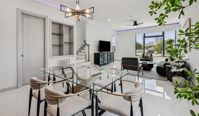 1880 Beaumont Street, Dallas, TX 75215