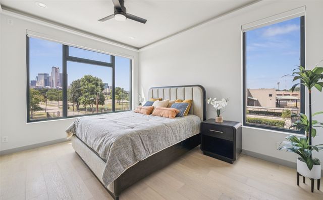 1880 Beaumont Street, Dallas, TX 75215