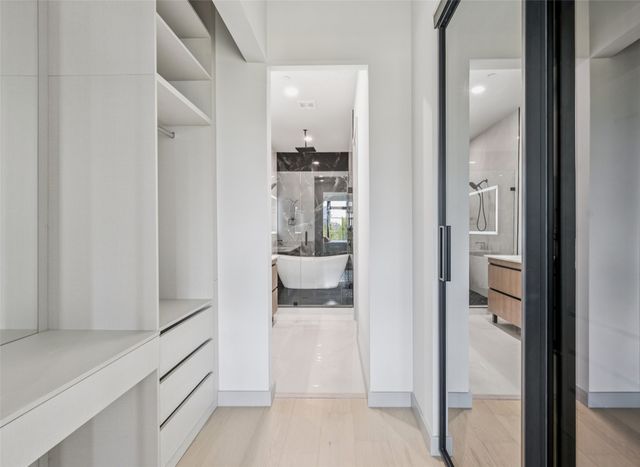 1880 Beaumont Street, Dallas, TX 75215