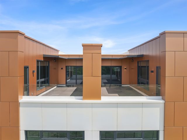 1880 Beaumont Street, Dallas, TX 75215