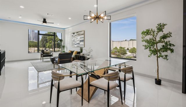 1880 Beaumont Street, Dallas, TX 75215