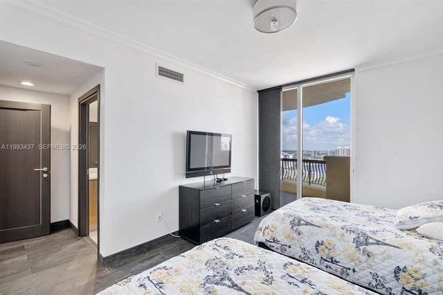 17875 Collins Avenue 3005, Sunny Isles Beach, FL 33160