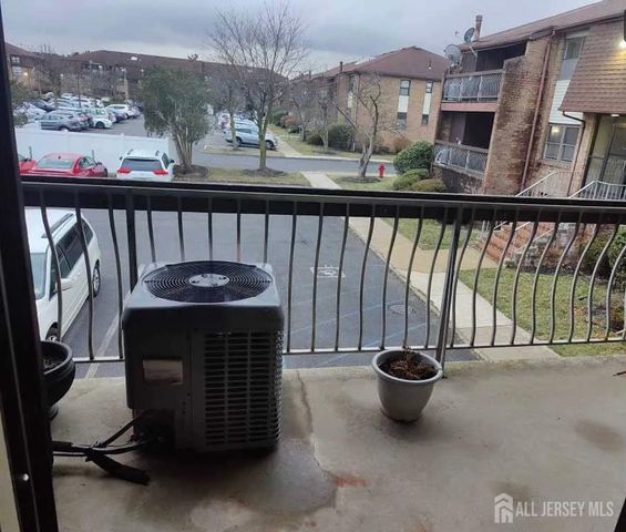 1713 Raspberry Court, Edison, NJ 08817