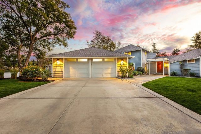 678 Via Rancho Pkwy, Escondido, CA 92029