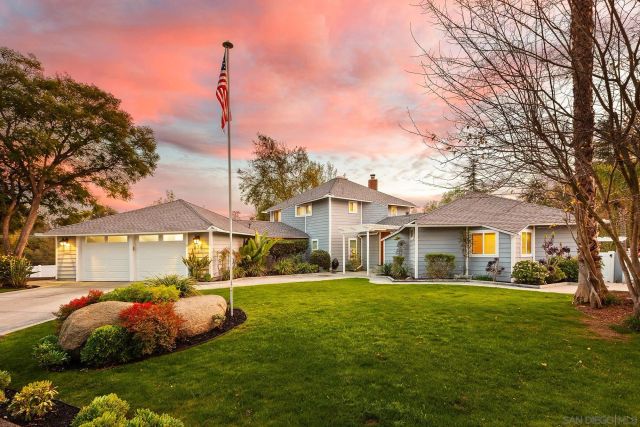 678 Via Rancho Pkwy, Escondido, CA 92029