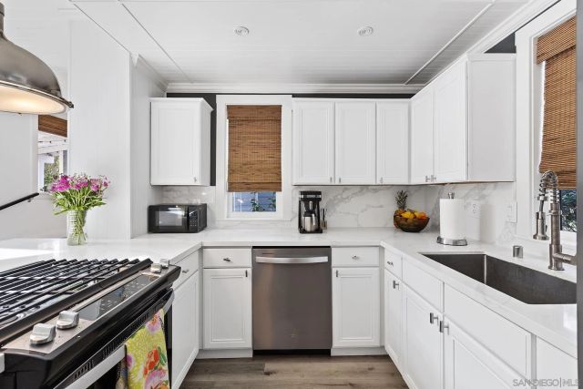 678 Via Rancho Pkwy, Escondido, CA 92029