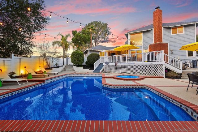 678 Via Rancho Pkwy, Escondido, CA 92029