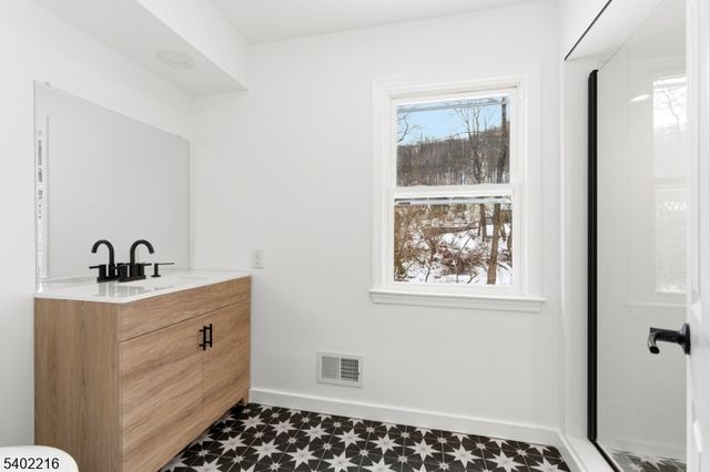 6 House Wren, Allamuchy Twp., NJ 07840