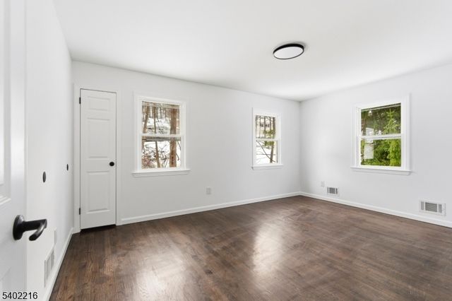 6 House Wren, Allamuchy Twp., NJ 07840