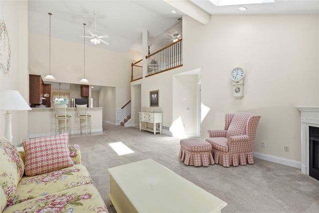 403 Katy Ln, Collier Twp, PA 15071