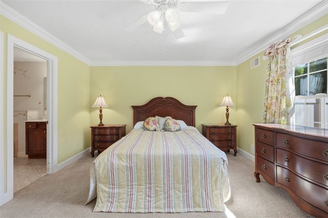 403 Katy Ln, Collier Twp, PA 15071