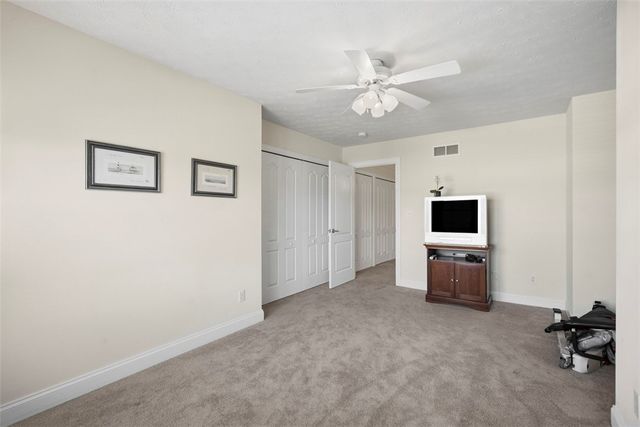 403 Katy Ln, Collier Twp, PA 15071