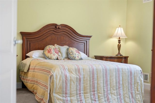 403 Katy Ln, Collier Twp, PA 15071