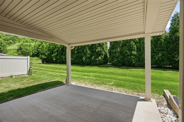 403 Katy Ln, Collier Twp, PA 15071
