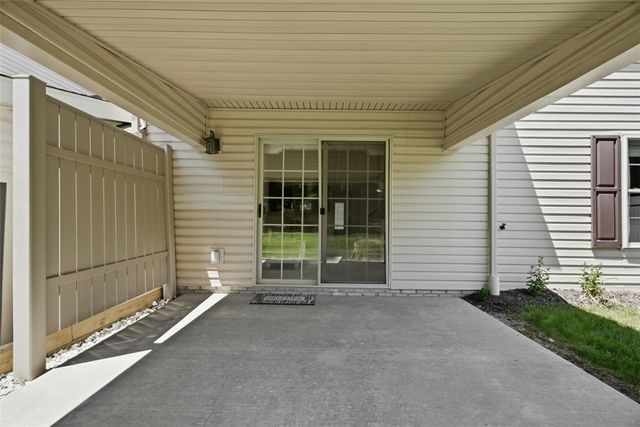 403 Katy Ln, Collier Twp, PA 15071