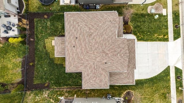 12573 S Sunray Drive, Olathe, KS 66061