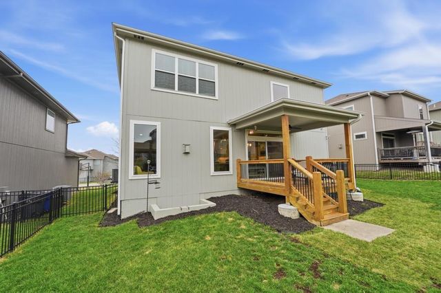 12573 S Sunray Drive, Olathe, KS 66061