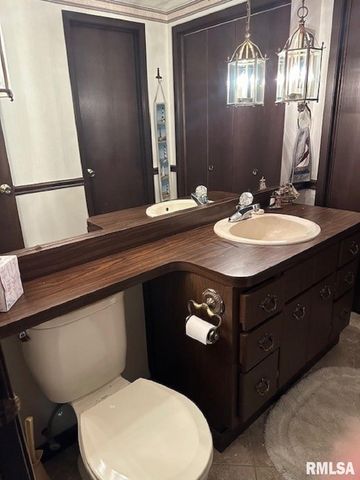 1322 CYNTHIA Court, Taylorville, IL 62568