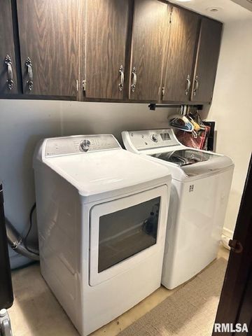 1322 CYNTHIA Court, Taylorville, IL 62568