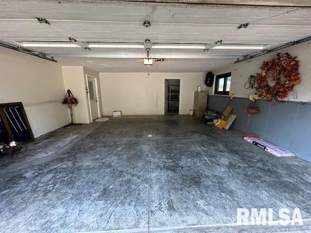 1322 CYNTHIA Court, Taylorville, IL 62568