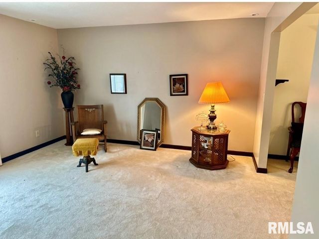 1322 CYNTHIA Court, Taylorville, IL 62568