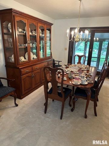 1322 CYNTHIA Court, Taylorville, IL 62568