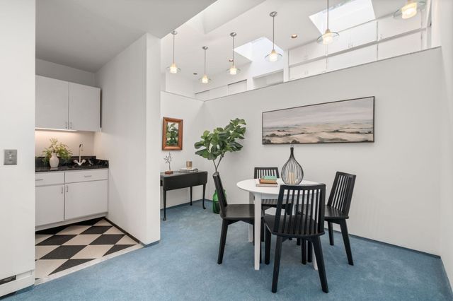 336 Deacon Haynes Rd, Concord, MA 01742