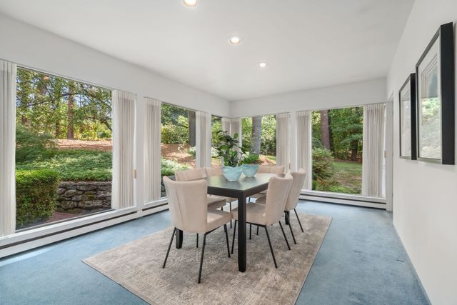 336 Deacon Haynes Rd, Concord, MA 01742