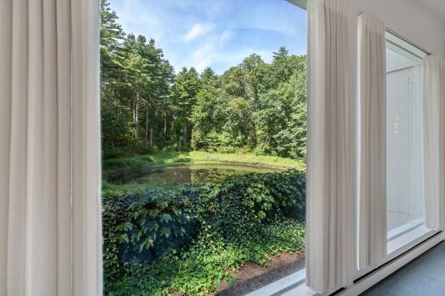 336 Deacon Haynes Rd, Concord, MA 01742