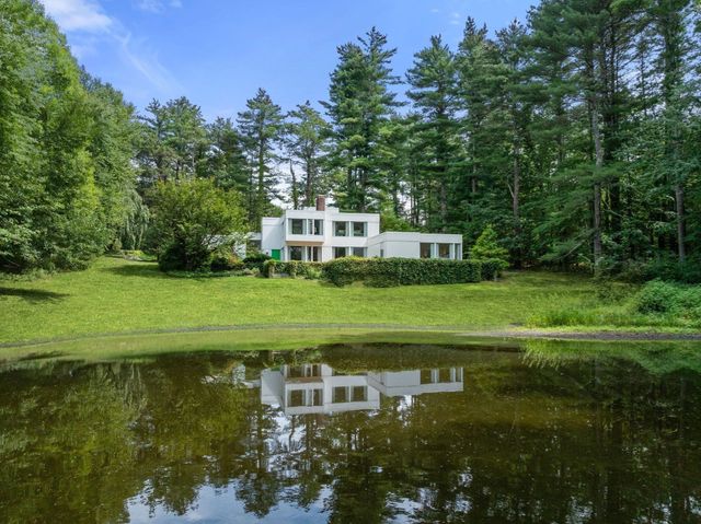 336 Deacon Haynes Rd, Concord, MA 01742