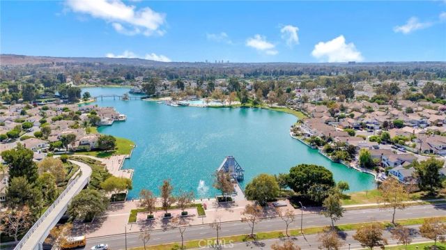 15 Brookfield, Irvine, CA 92604