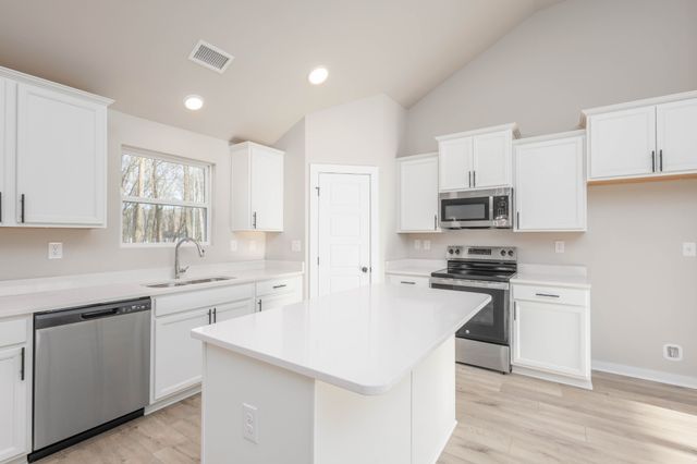 1088 S Bear Creek Road, Dickson, TN 37055