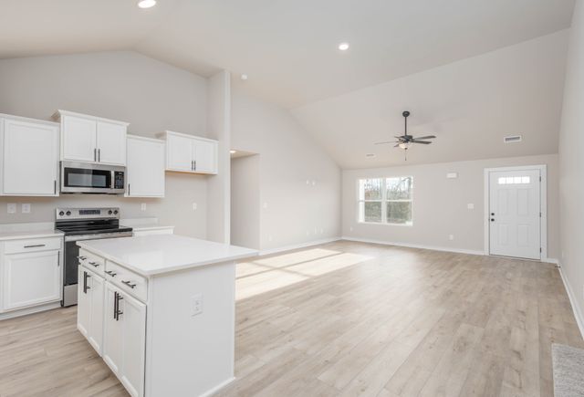 1088 S Bear Creek Road, Dickson, TN 37055