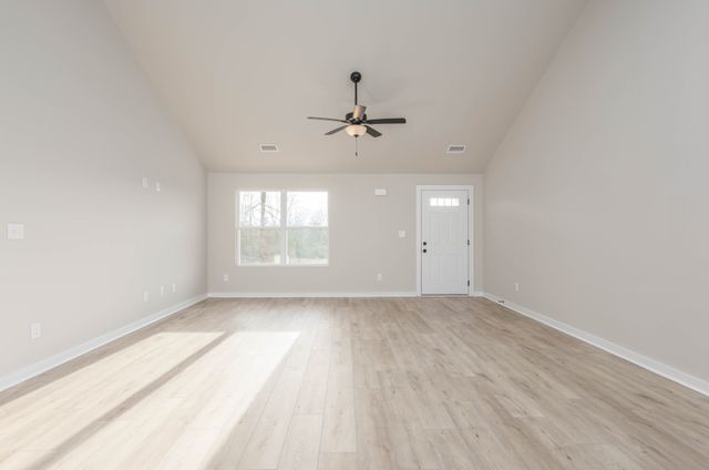 1088 S Bear Creek Road, Dickson, TN 37055