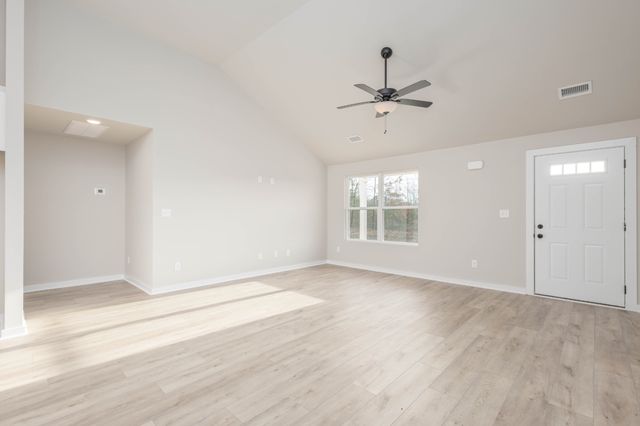 1088 S Bear Creek Road, Dickson, TN 37055