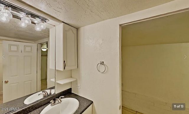 2747 N GREENFIELD Road, Phoenix, AZ 85006
