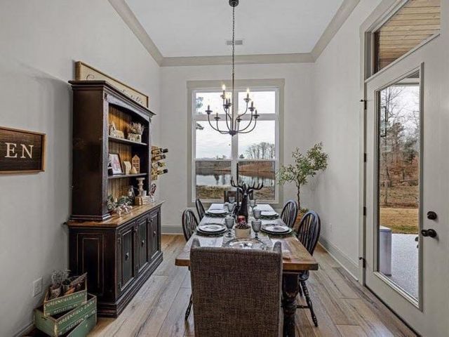 25 Shoreview Ln, Huntingdon, TN 38344