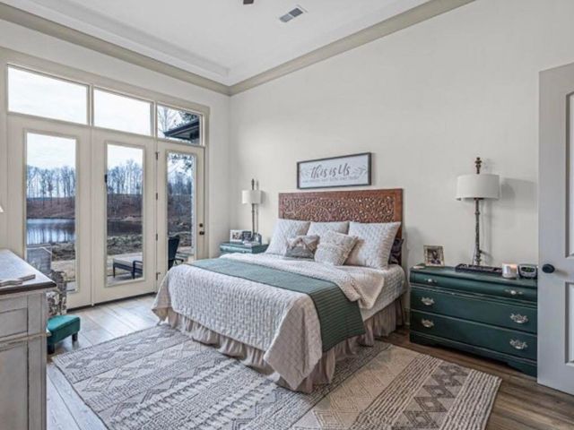 25 Shoreview Ln, Huntingdon, TN 38344