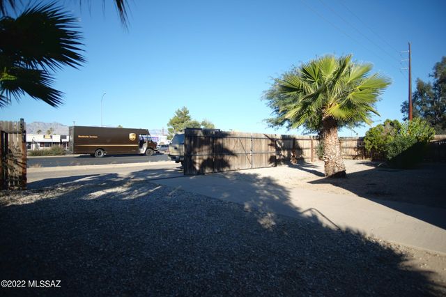 5942 E 22nd Street, Tucson, AZ 85711