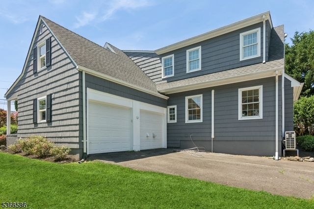 64 Cedar Rd, Watchung Boro, NJ 07069