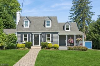 64 Cedar Rd, Watchung Boro, NJ 07069
