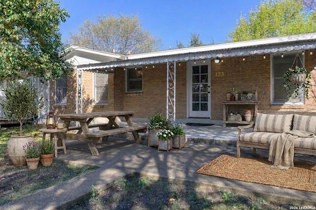 118 Bethany, San Antonio, TX 78201