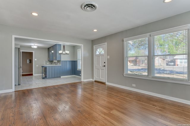 118 Bethany, San Antonio, TX 78201