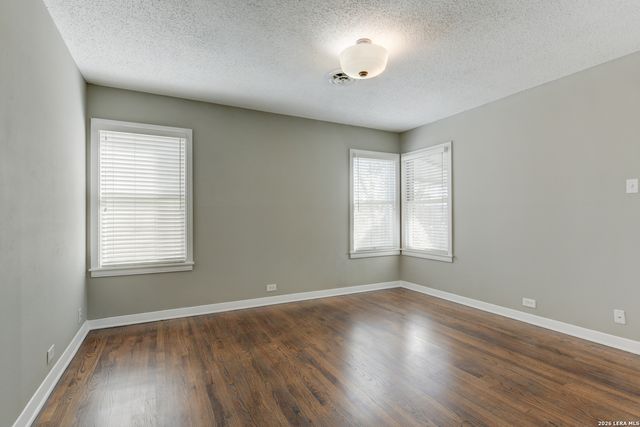 118 Bethany, San Antonio, TX 78201