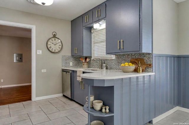 118 Bethany, San Antonio, TX 78201