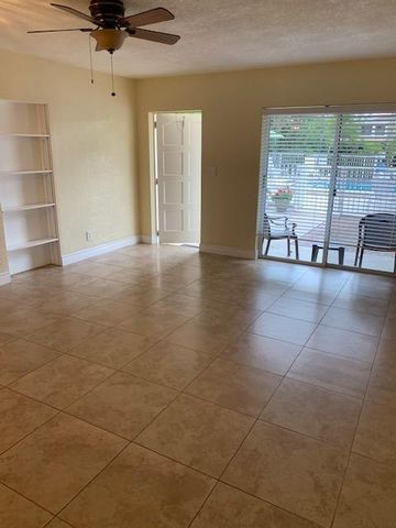 1907 NE 2nd Street 6, Deerfield Beach, FL 33441